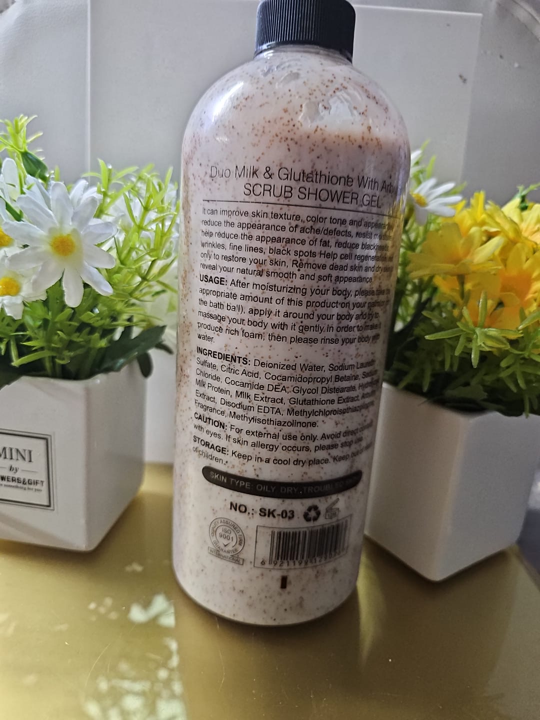 Sk duchess glow duo milk & glutathione with arbutin scrub shower gel 1000ml