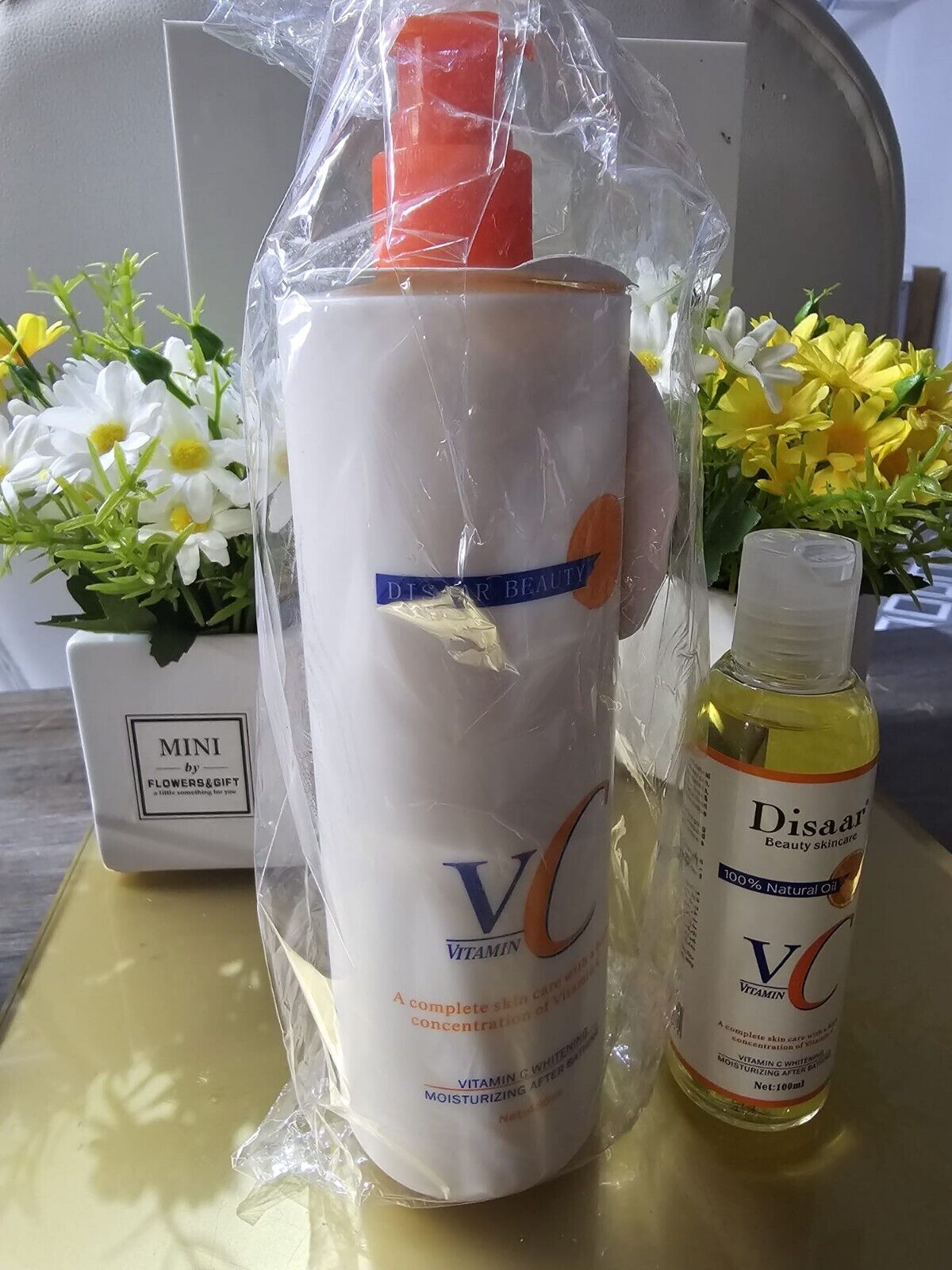 Disaar Beauty VC Lightening Lotion and serum 480ml.