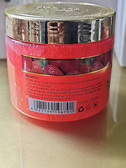 Veet gold strawberry face & body sugar scrub 450g