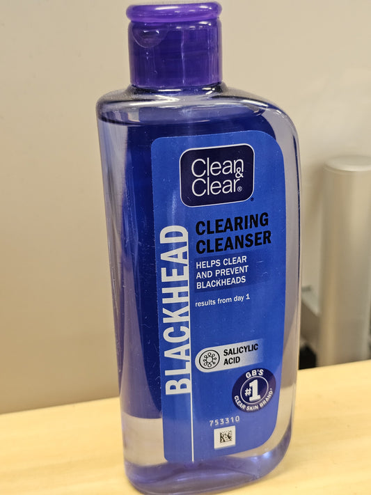 Clean & clear clearing black head cleanser