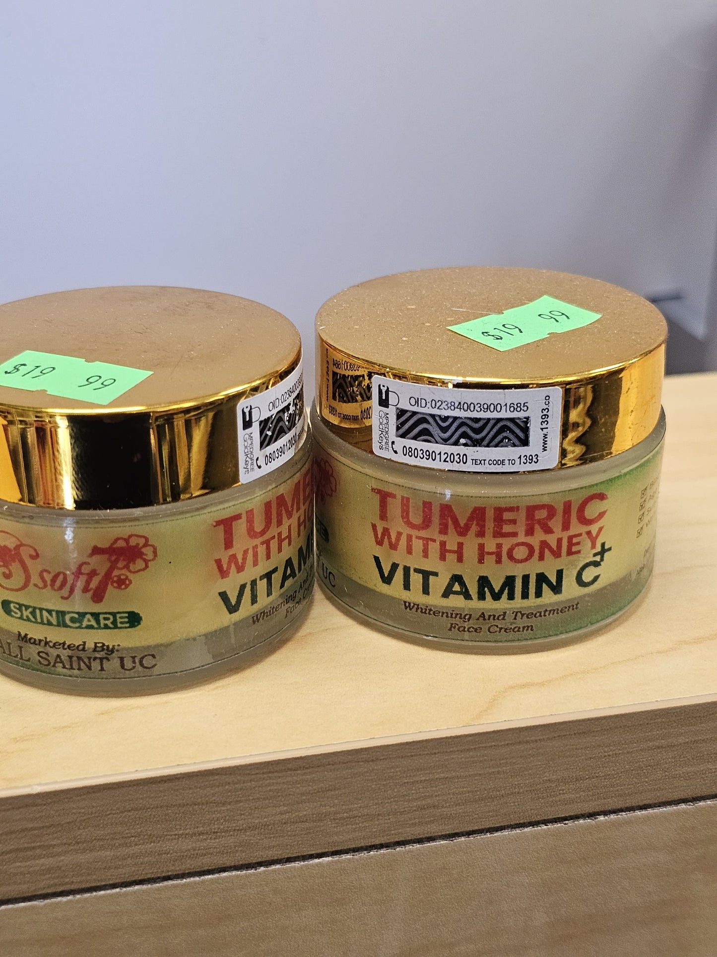 Soft 7 turmeric with honey whitening & treatment face cream